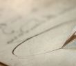 Schrift vs. Tastatur: Deutsche haben unterschiedliche Präferenzen beim (Foto: AdobeStock - Tryfonov 673390105)